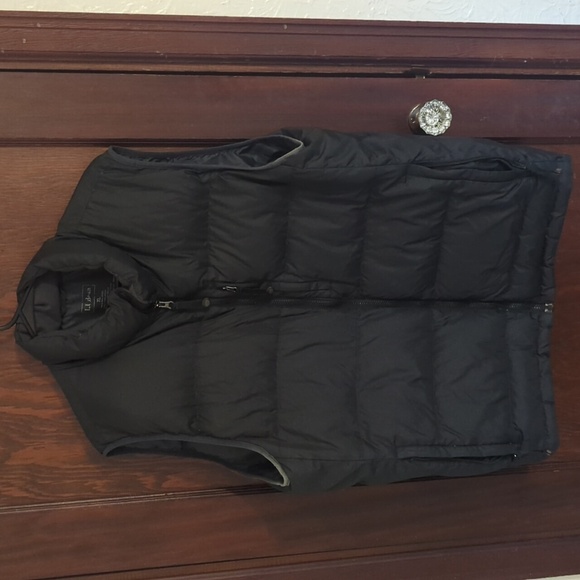 L.L Bean Goose Down Black Fluffy Warm Vest Size Men's XL Tall - Picture 1 of 8